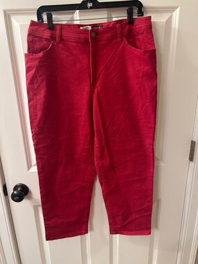 Women’s St John’s Bay Red Straight-Leg Jeans Size 12